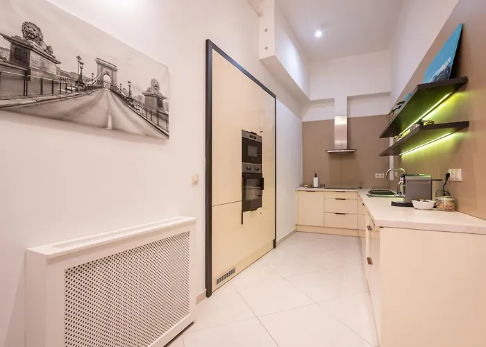 Appartement Comfy Downtown Hideaway With Urban Touch