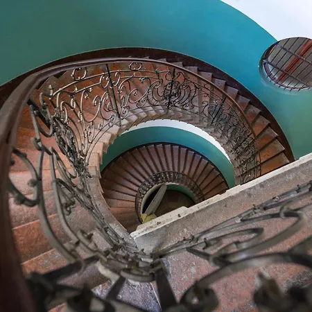 Comfy Downtown Hideaway With Urban Touch Lägenhet Budapest