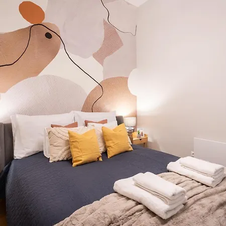 Comfy Downtown Hideaway With Urban Touch בודפשט