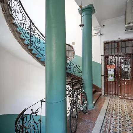 Comfy Downtown Hideaway With Urban Touch Apartmán *