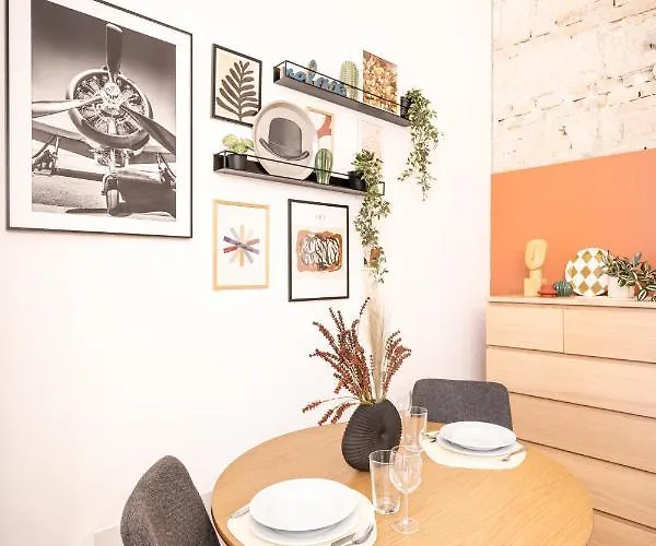 Apartmán Comfy Downtown Hideaway With Urban Touch *