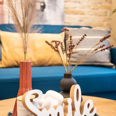 Comfy Downtown Hideaway With Urban Touch דירה *